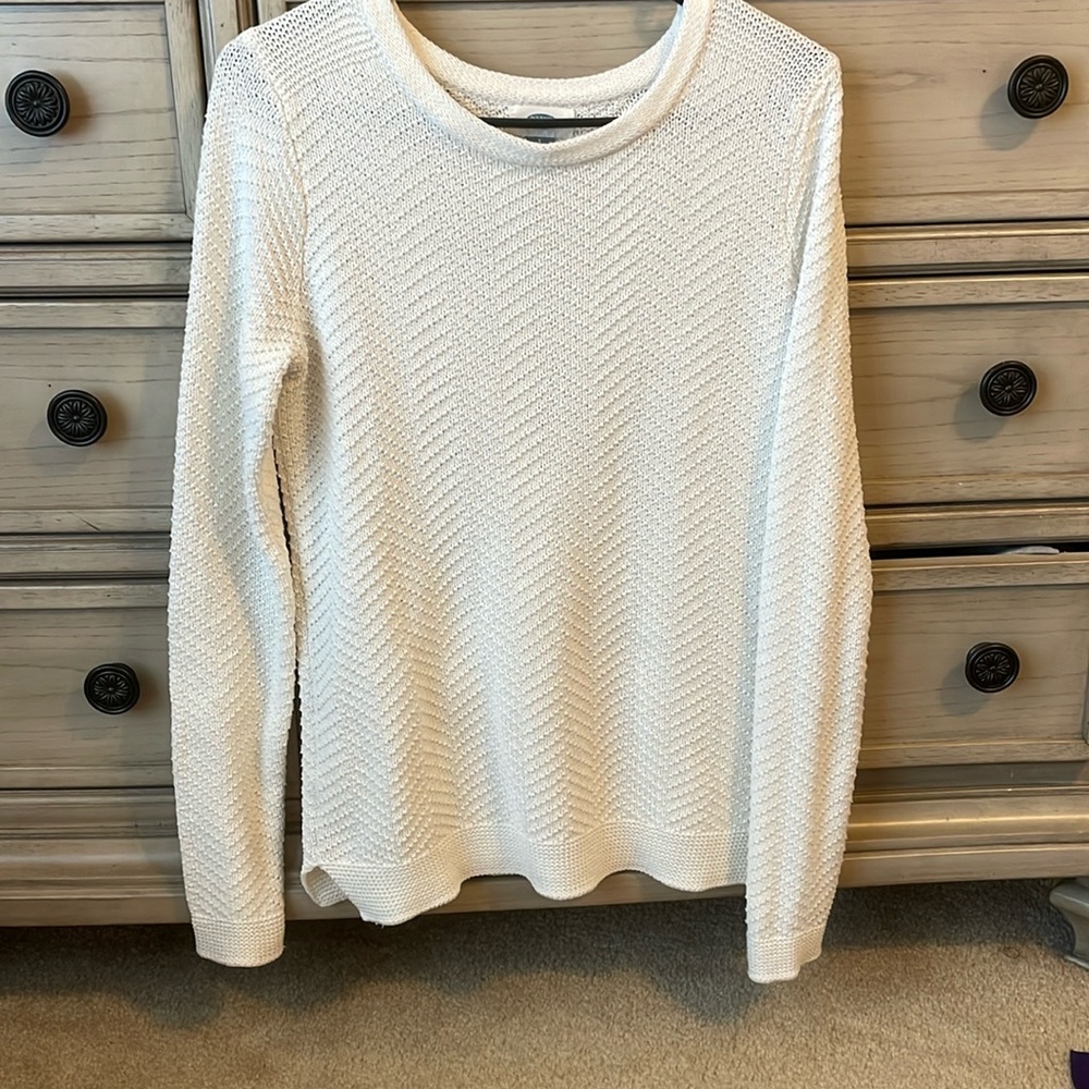 Old navy sweater